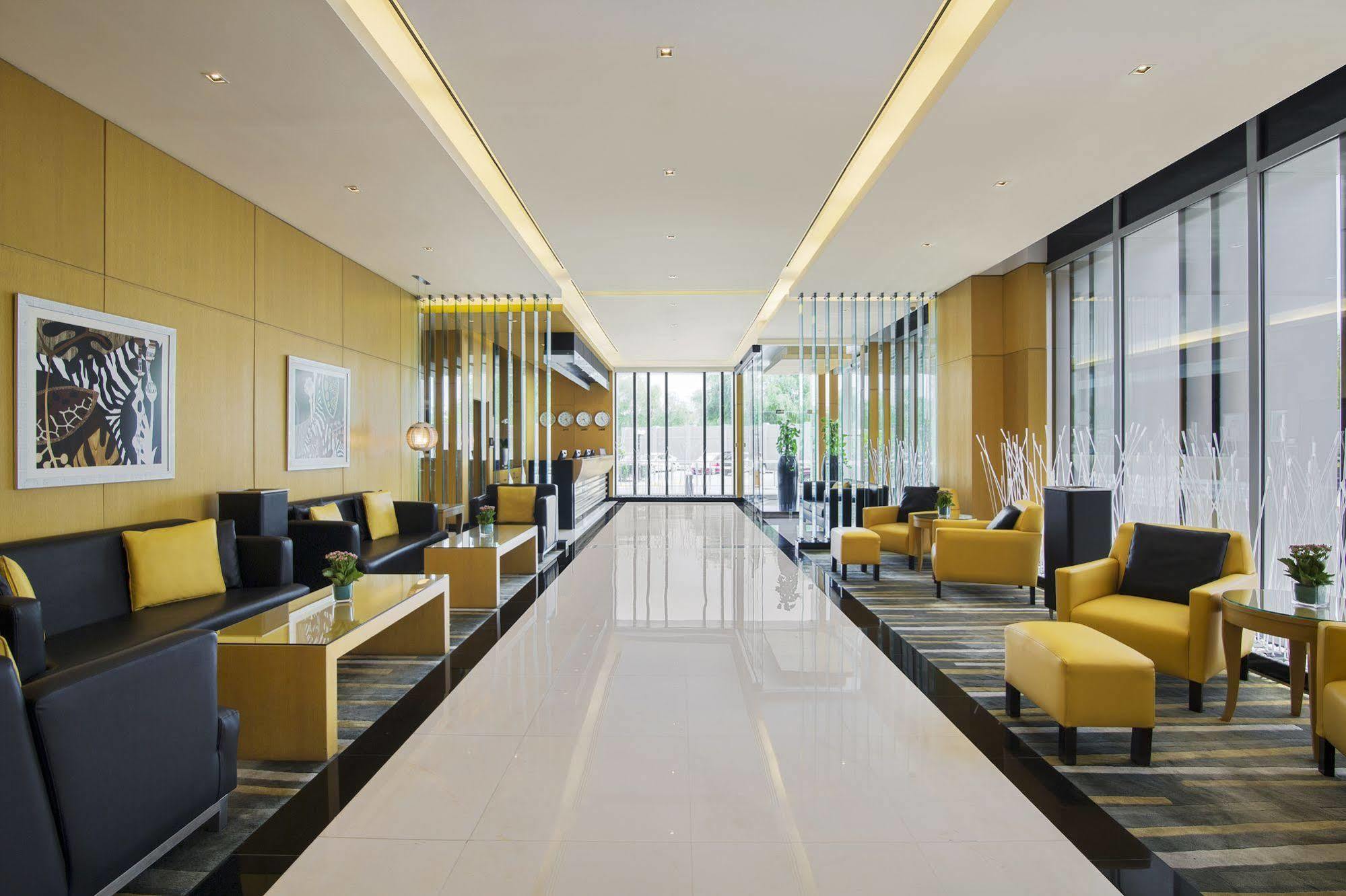 Hala Arjaan By Rotana, Deluxe Hotel Apartments Abu Dhabi Exterior photo